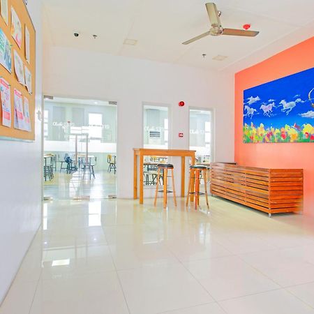 Collection O 1318 Residences, University Belt, Metro Manila Eksteriør billede